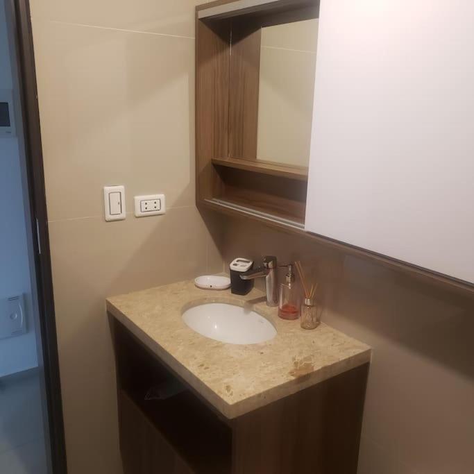 Hermoso departamento con piscina - 2