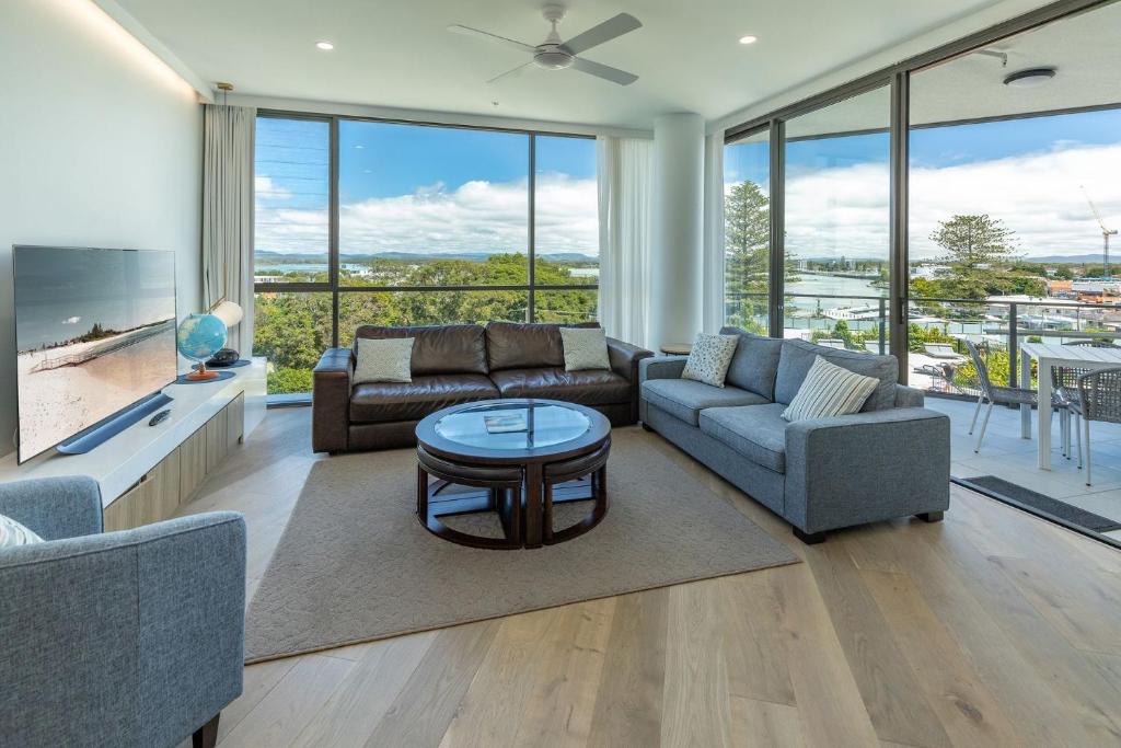 Solaris 509, Forster