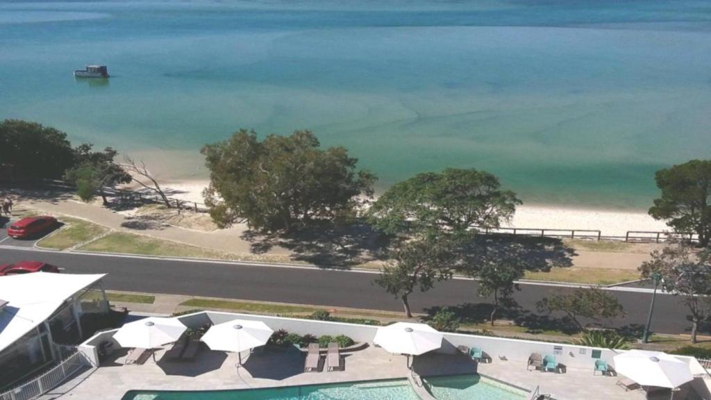 The Moorings Unit 906, Golden Beach