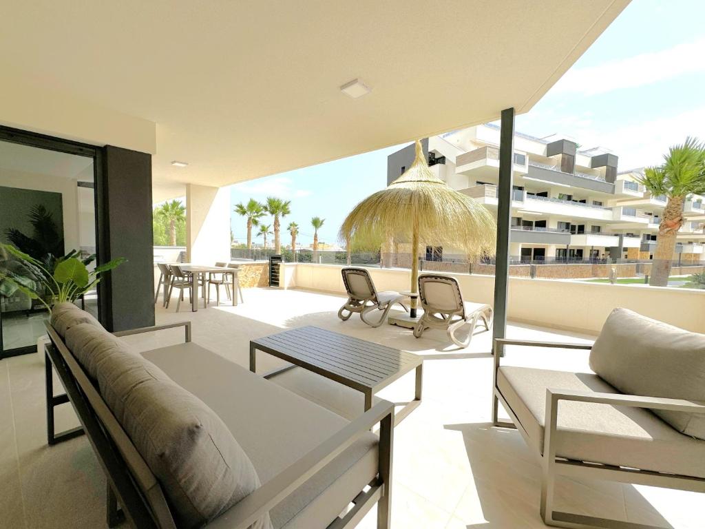 Modern Appartement met Zwembad - Playa Flamenca - 2