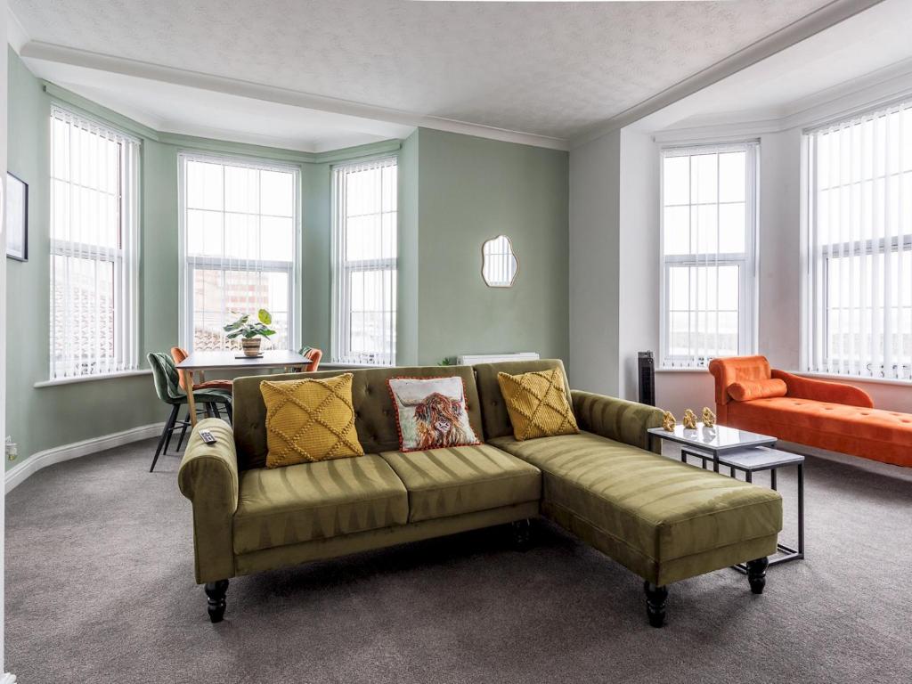 Abdiel 4 · Spacious Marina-View Apartment Ideal Location Pass the Keys, Hartlepool