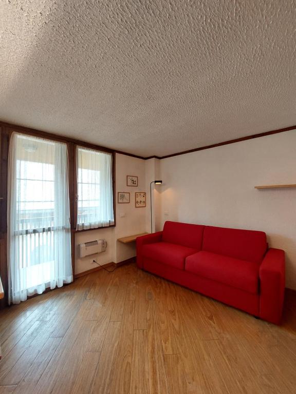 Studio with Sofa Bed