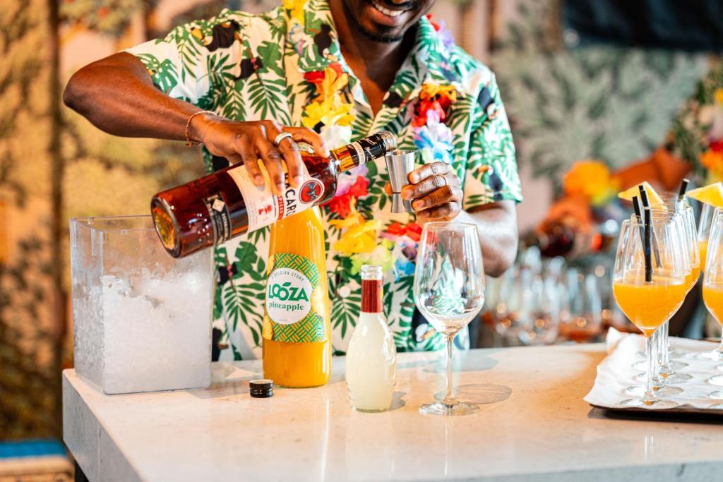 อาหารและเครื่องดื่ม