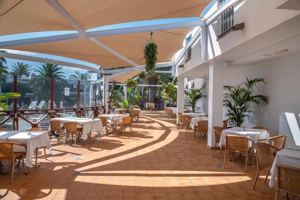 Las Marismas de Corralejo — Restaurant & bars in Corralejo, Canary Islands