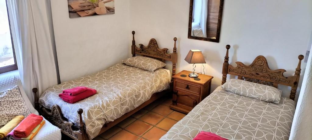 Casa Maja, luxury villa, large heated pool, aircon, all bedrooms en-suite - 2