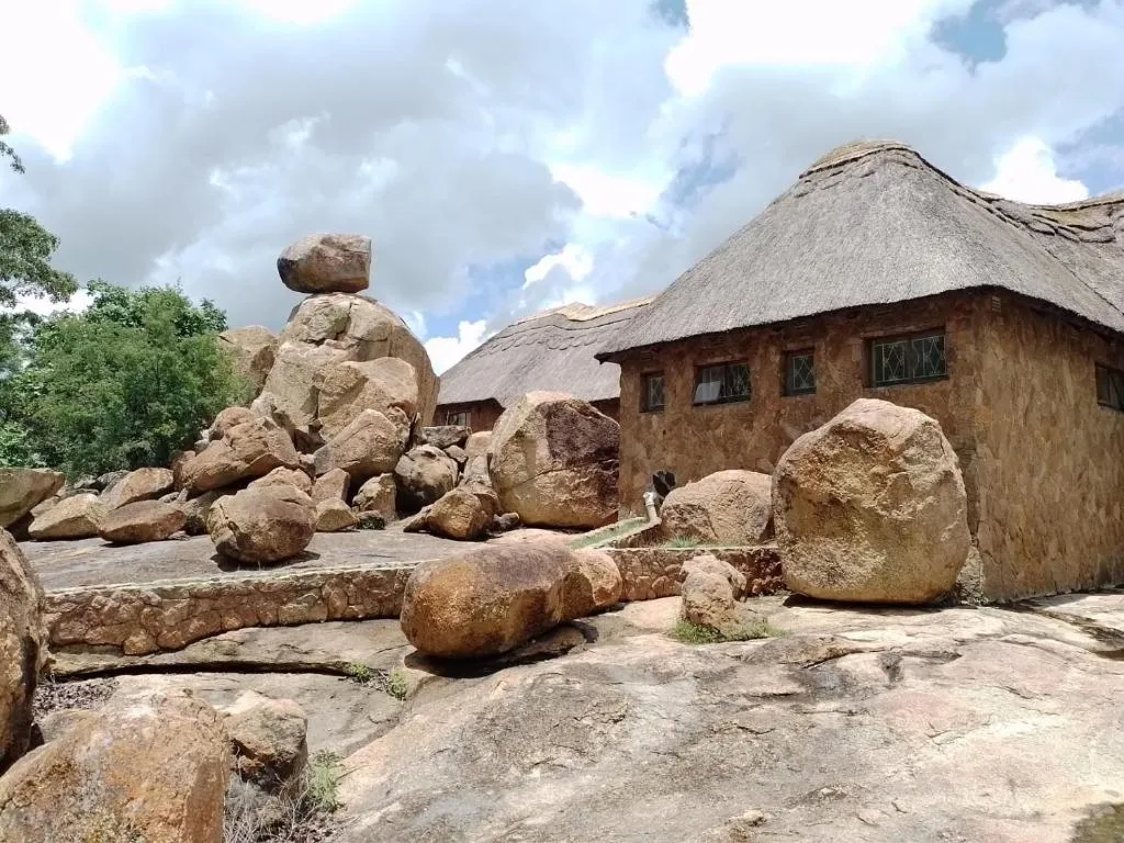 Matopo Ingwe Lodge, hotel in Matopos