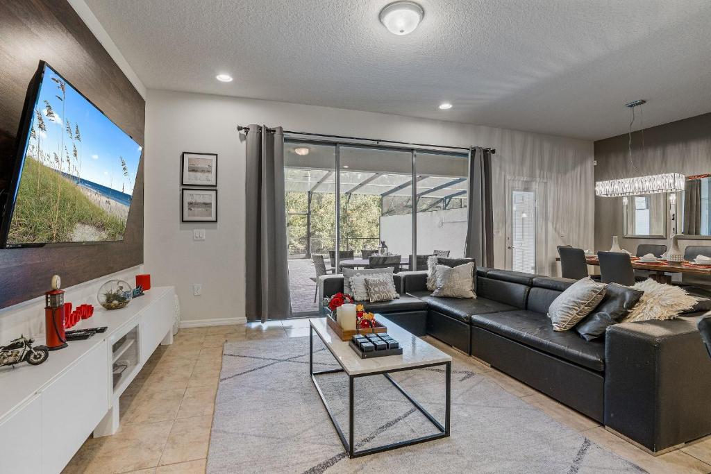 8863- Casa de 5 Quartos com Quartos Temáticos e Piscina Privativa Perto da Disney, Kissimmee