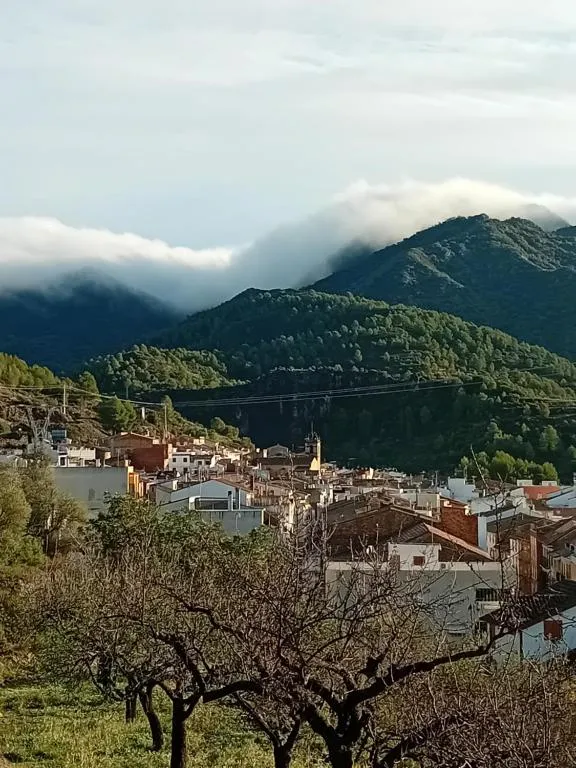La viajera Espadan, hotel in Algimia de Almonacid