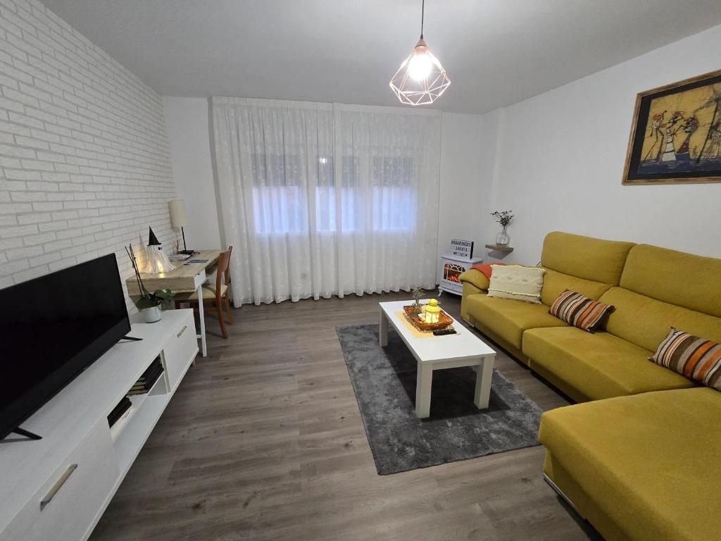 Spacious apartment with sea view in O Grove, 110 m² - 2