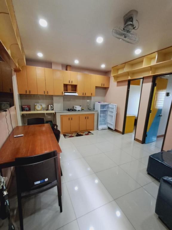 Uncle Mark's 2 bedroom flat, Davao