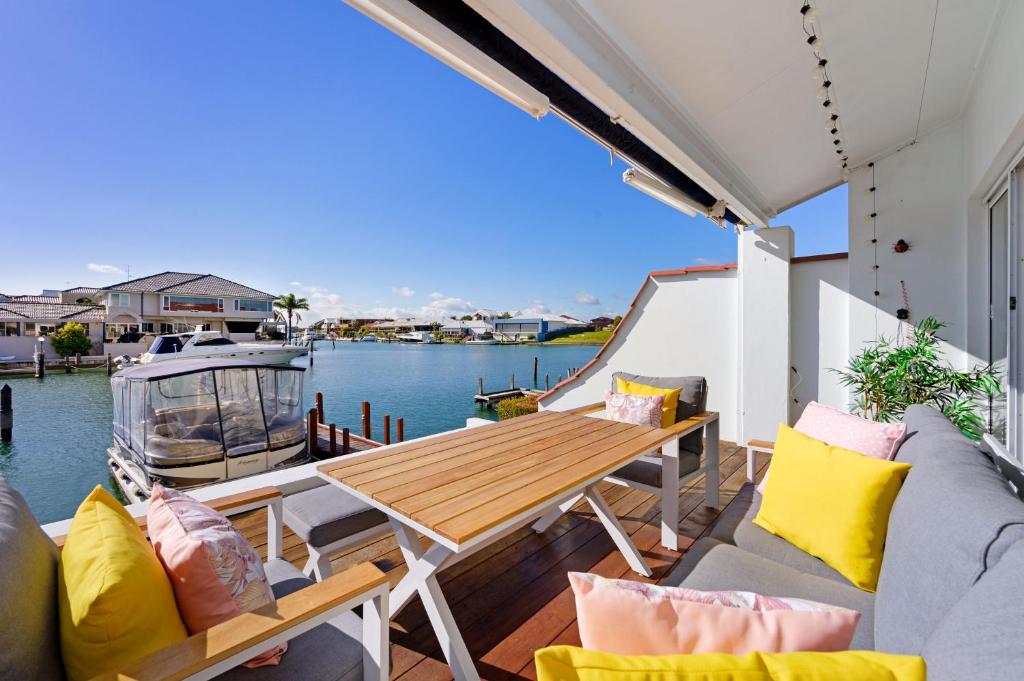 On the Canal in Halls Head, Mandurah