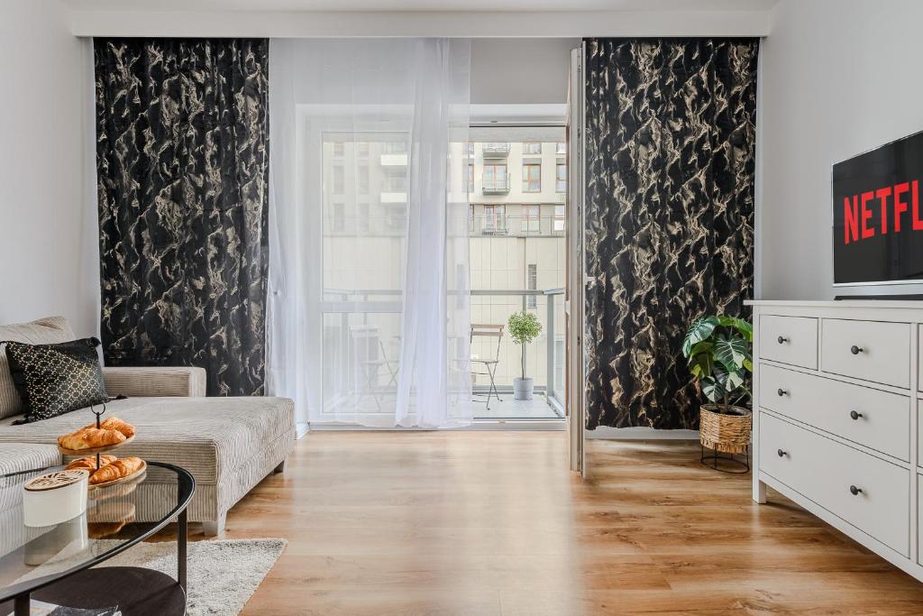 Lumina stylish apart with parking in City Center, Lodž