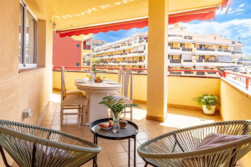 Large Terrace Jardin Apartment - 3