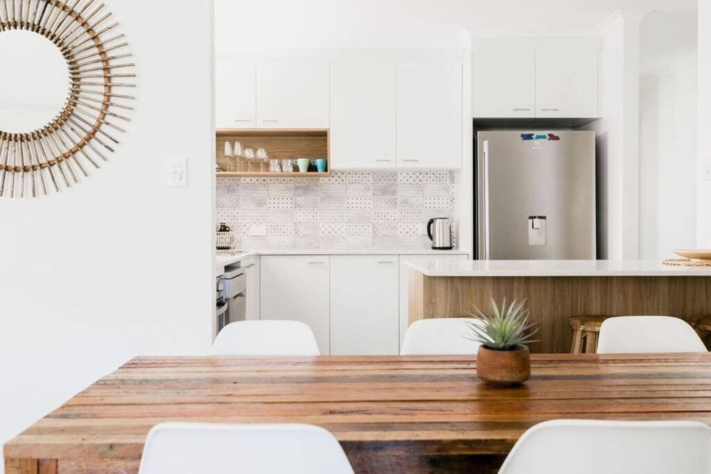 Casa Del Mar 6 - Walk to Pottsville Beach!, Pottsville