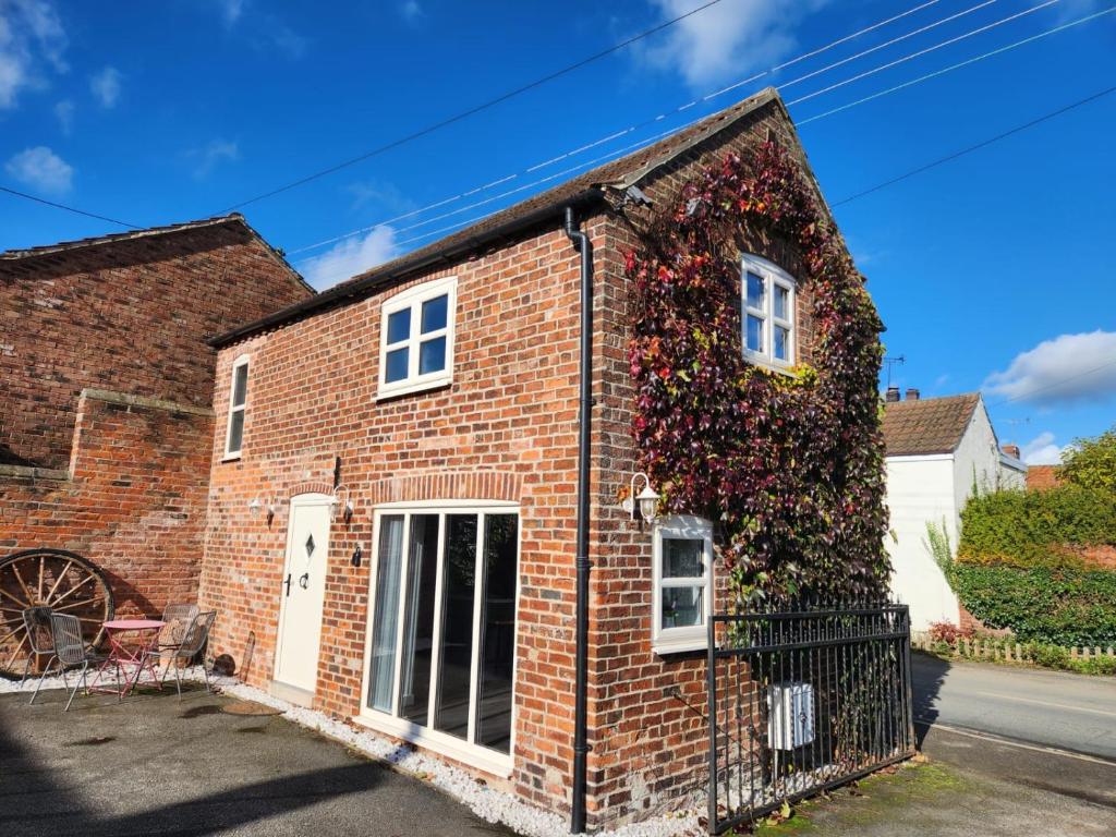 The Old Cart Shed, Pollington