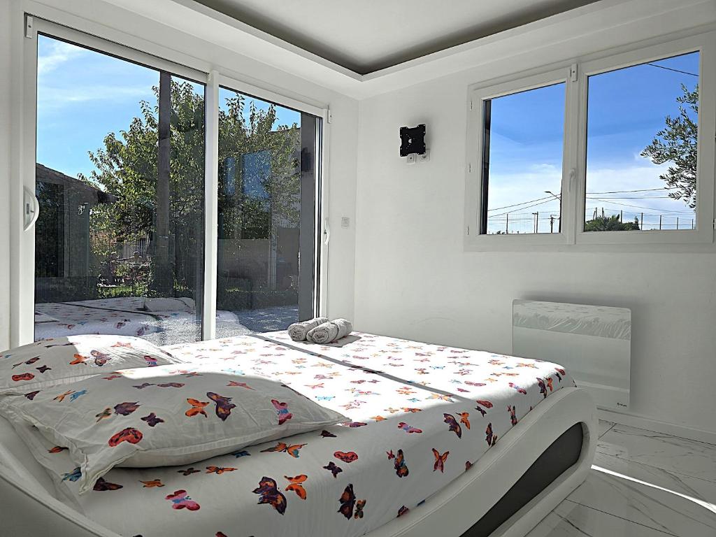 Maison Sapiac - 4pers - 2 chambres - 3 lits - Clim réversible - Terrasse ombragée et grand jardin - Piscine saison estivale - 4