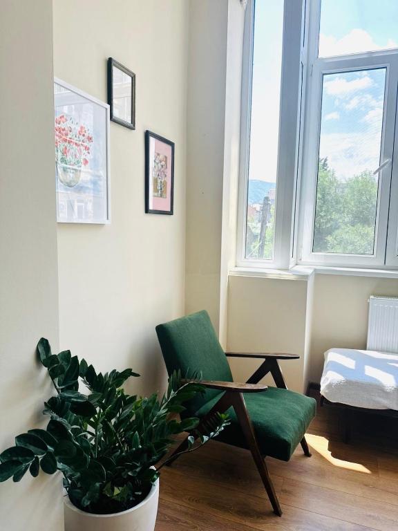 Feel at home chugureti, Tbilisi