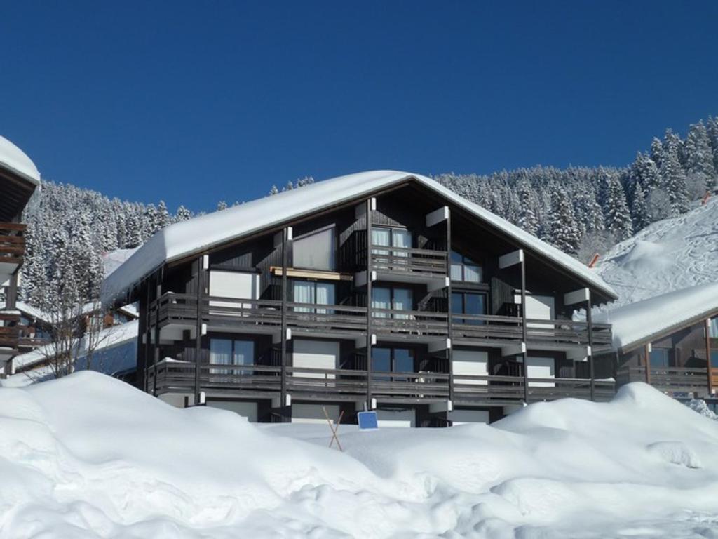 Studio cabine rénové 4 personnes, balcon sud, garage inclus - FR-1-293-152 - 3