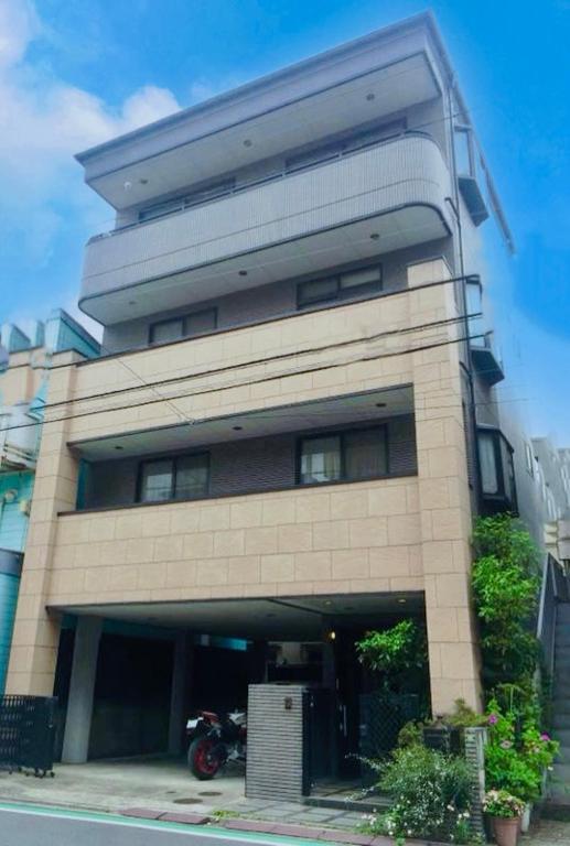 Oku Apartment