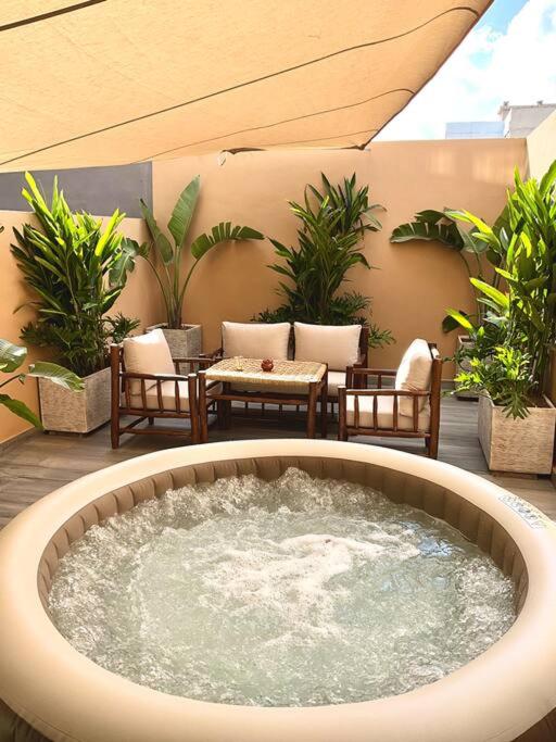 La cachette du cerf, Casablanca