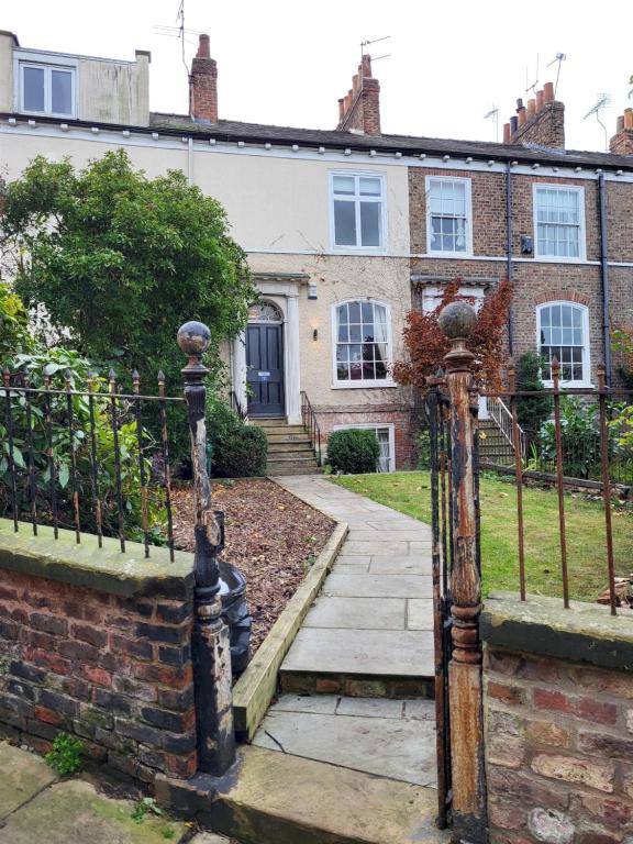 Mount Terrace YORK, York