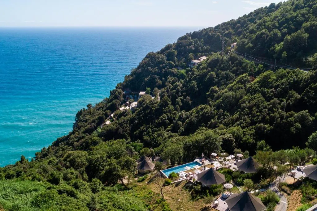 Sesta Terra Natural Resort，位于弗拉穆拉的酒店