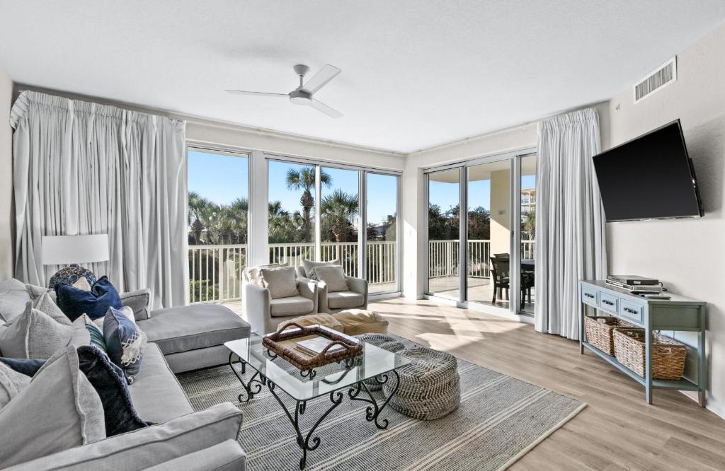 The Crescent 117, Destin