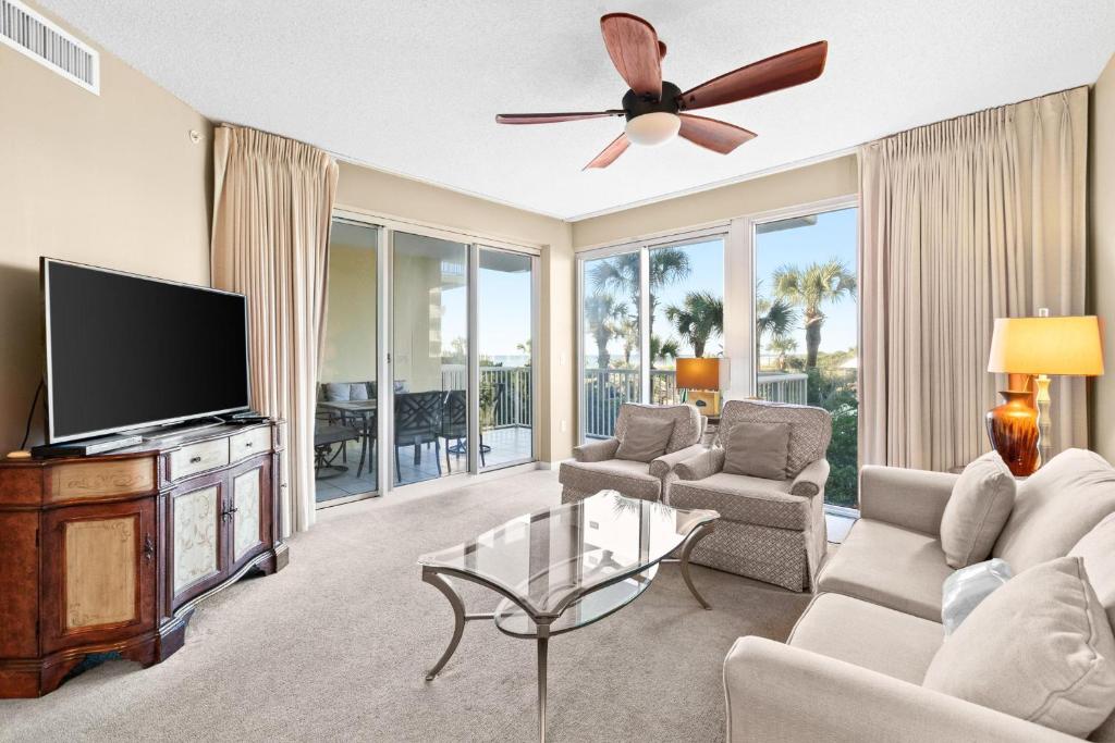 The Crescent 107, Destin