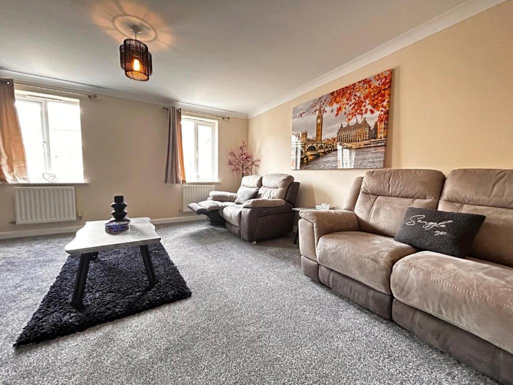 Luxurious Stay, Spacious & Chic, Peterborough