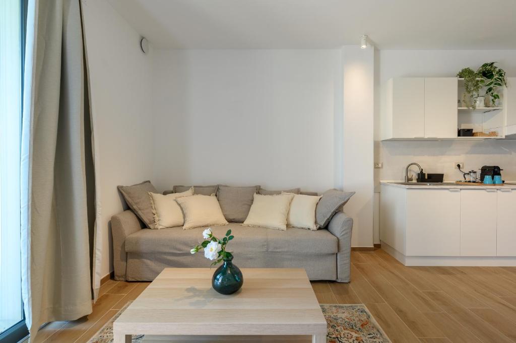 Tiber Terrace Retreat - Free Parking, Wi-Fi & Netflix - 2