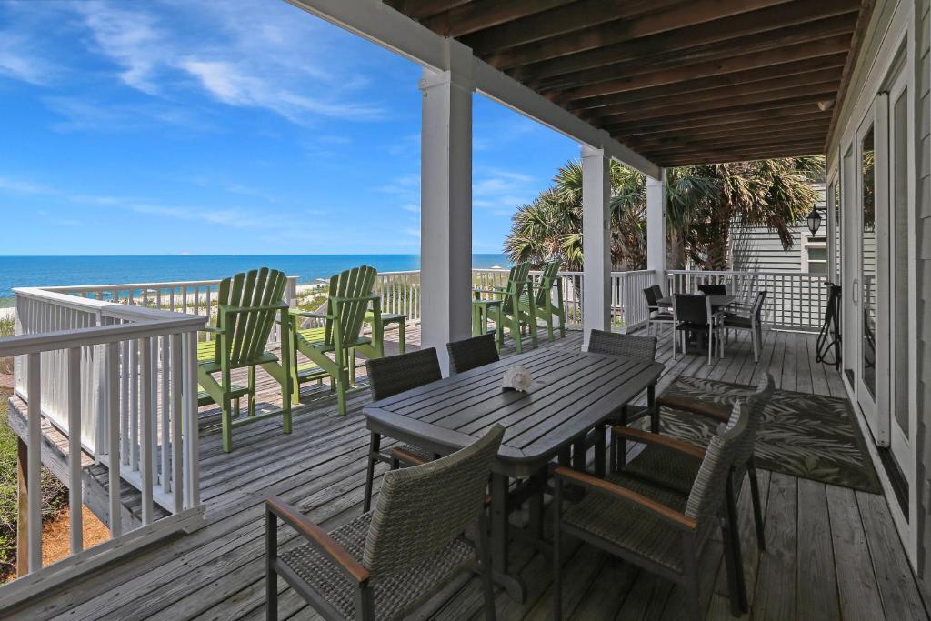 MoonStruck by Pristine Properties Vacation Rentals, Cape San Blas
