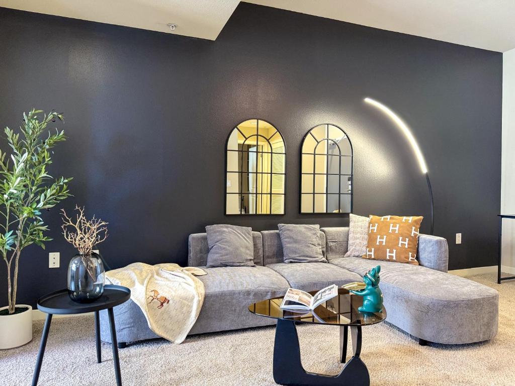 Modern Comfort in LA Free Parking&10 Min To Cedars, Los Angeles