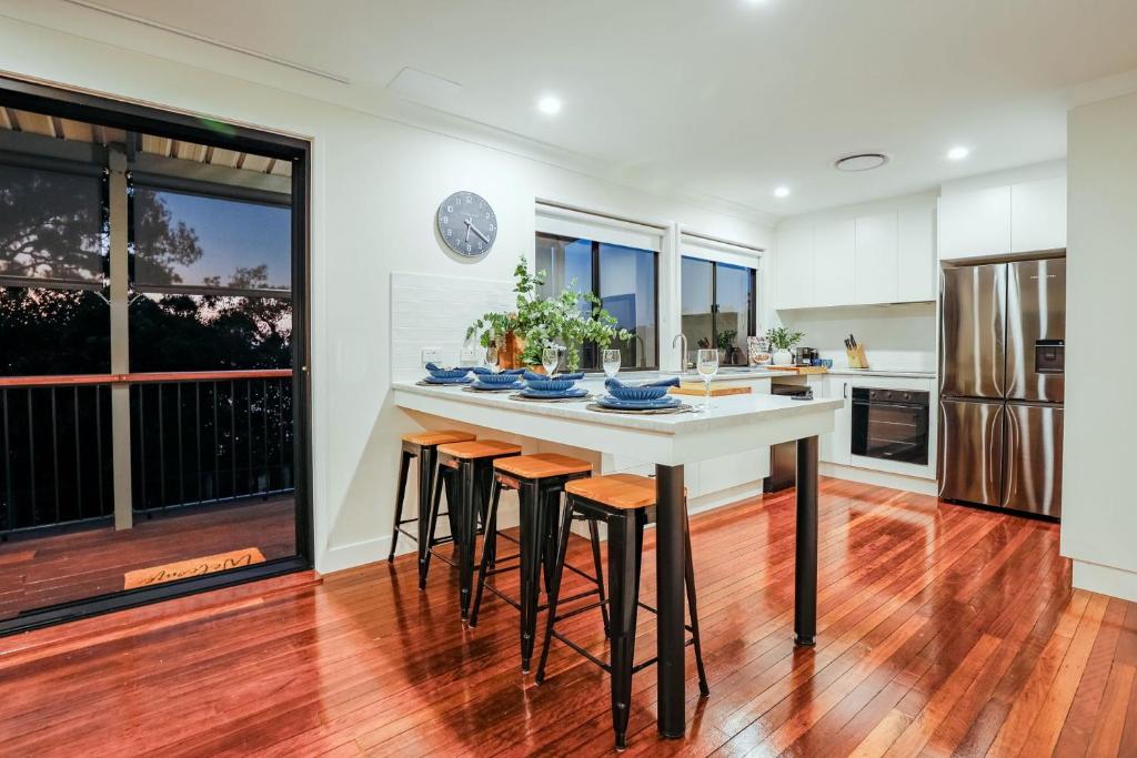 Captains Retreat 1770, Seventeen Seventy