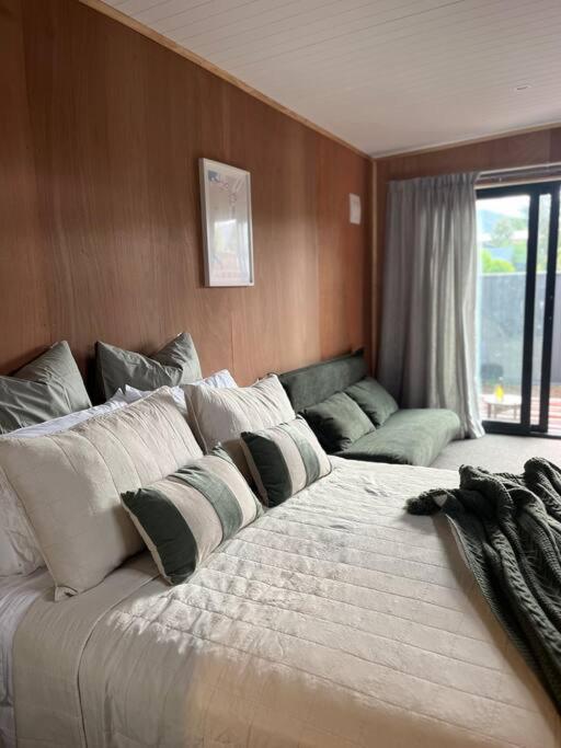 Lakeside Tiny Home, Cromwell