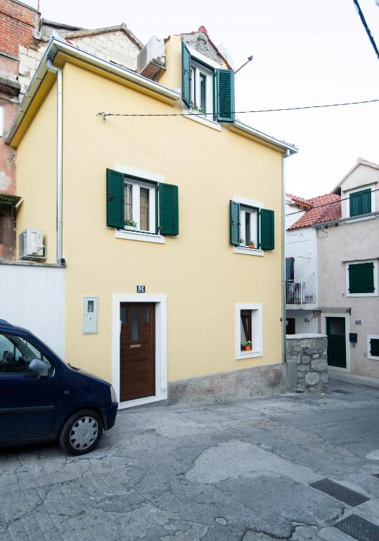 La Perla Luxury Apartments photo