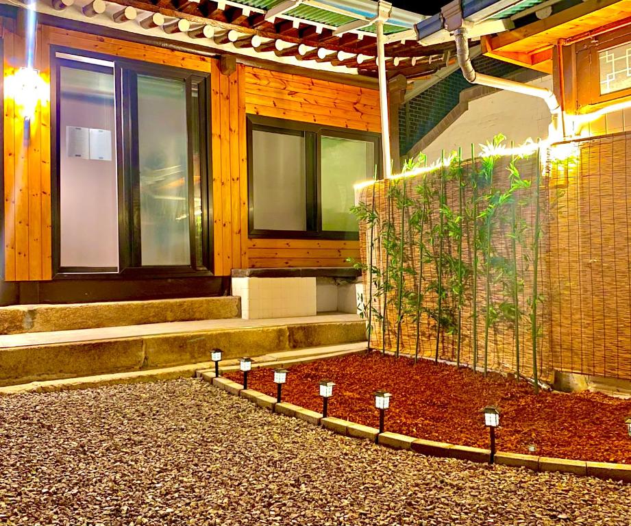 Hanok Bomoon