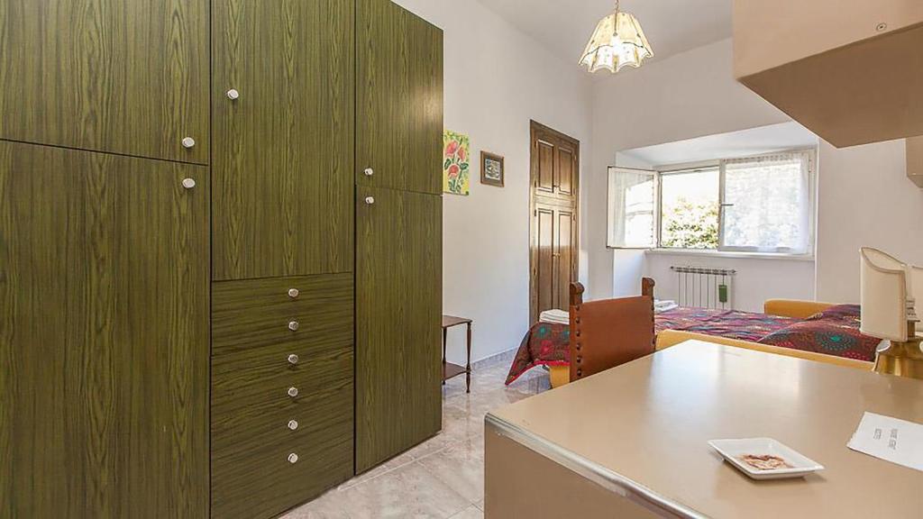 Caterina One o One - Embassy Apartment - 5