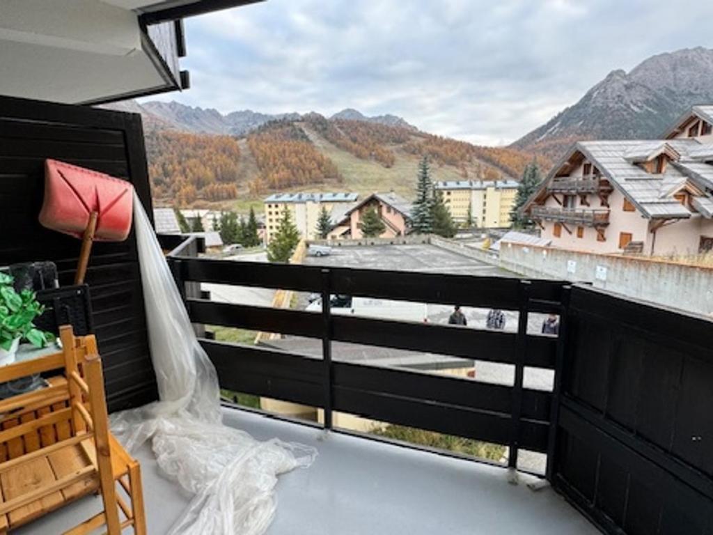 Studio charmant proche pistes et commerces avec parking, balcon, animaux acceptés - FR-1-445-210 - 2