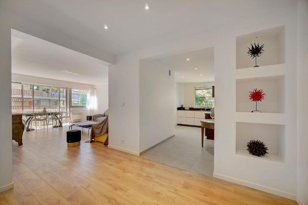 REF 1425 - Cannes Center - Apartment for rent - 4