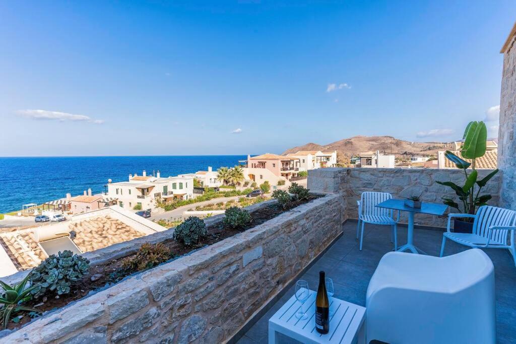 Zefyros Suite , Seafront retreat !, Panormos Rethymno