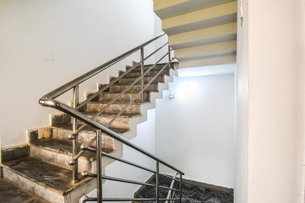 フロント・ロビー