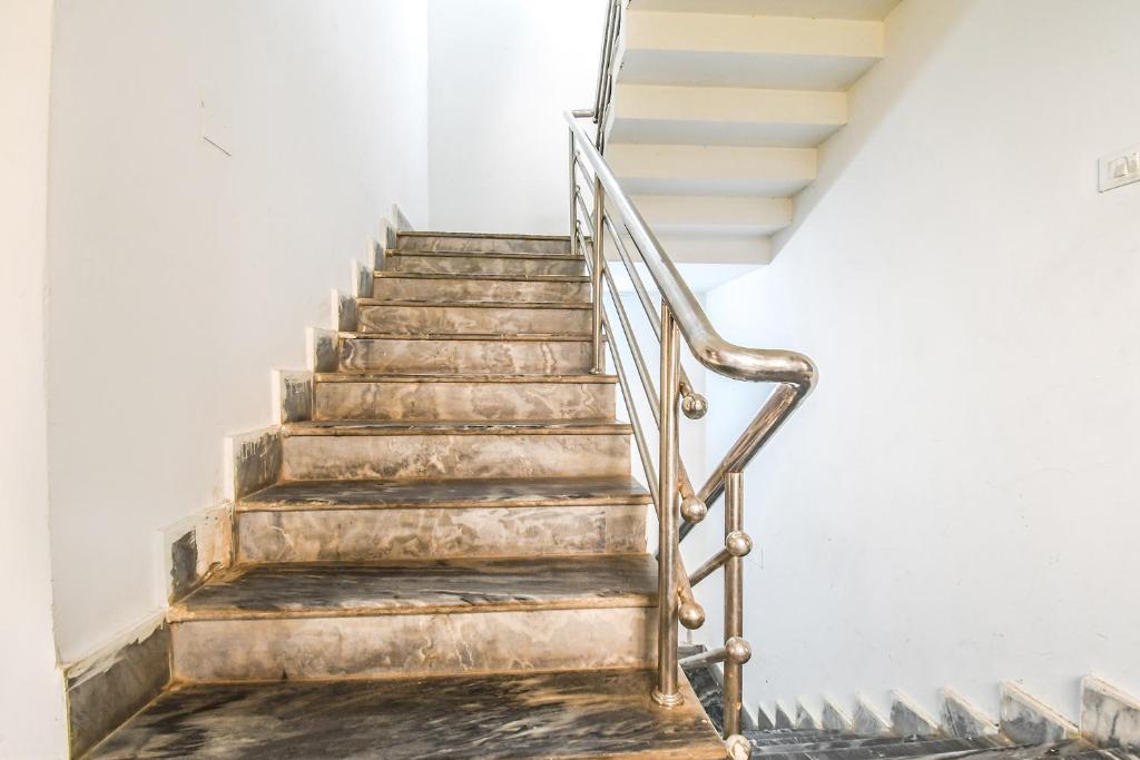 フロント・ロビー