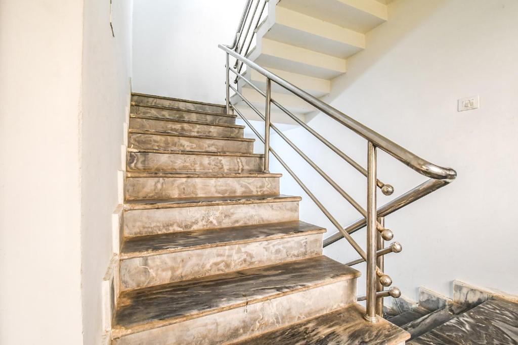 フロント・ロビー