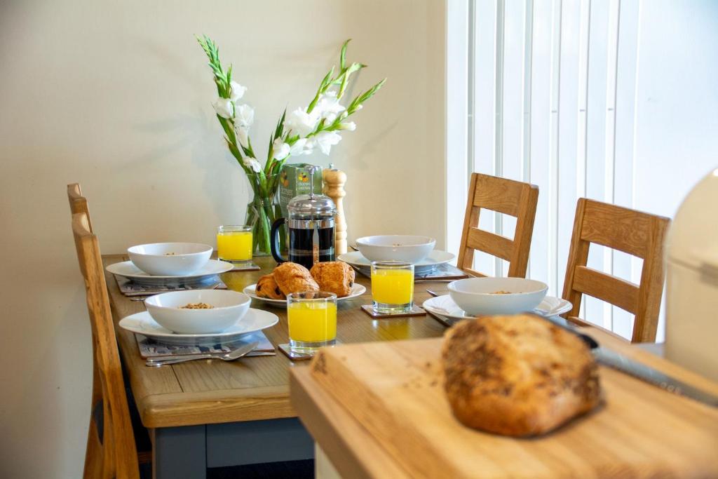 Marine Apartment, Y Felinheli