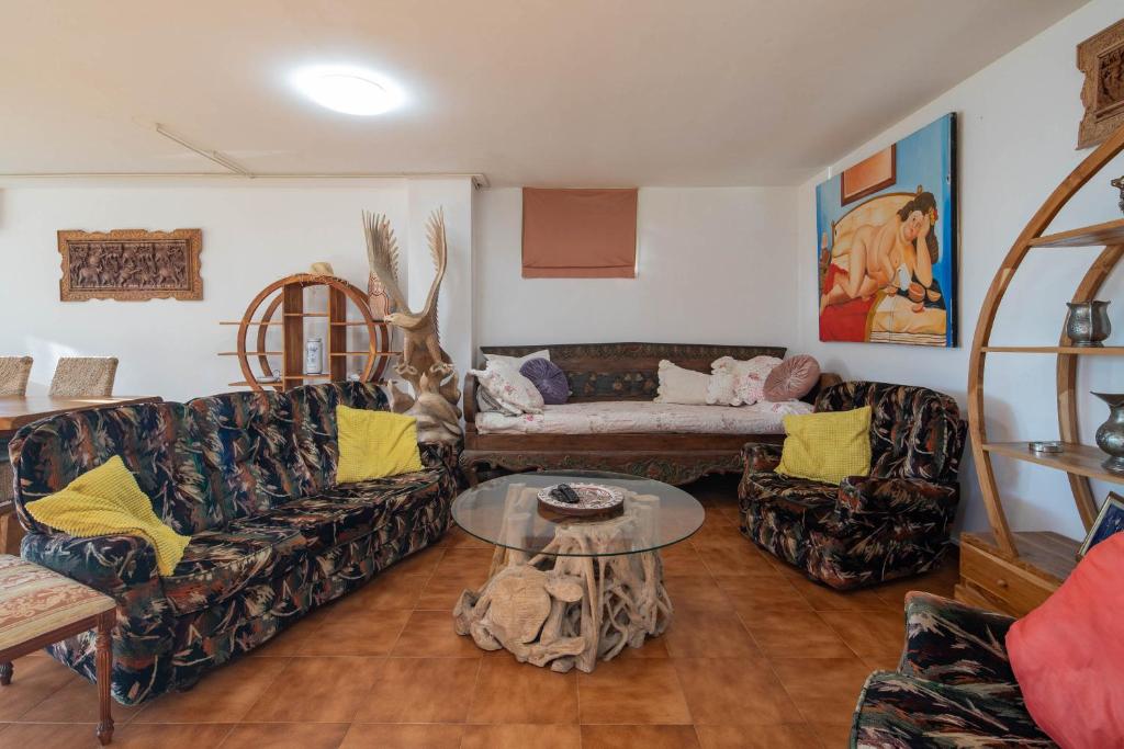 O Axouxere, Villarmayor