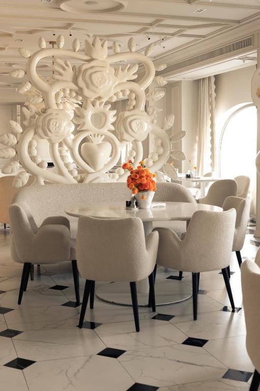 طعام و مشروبات