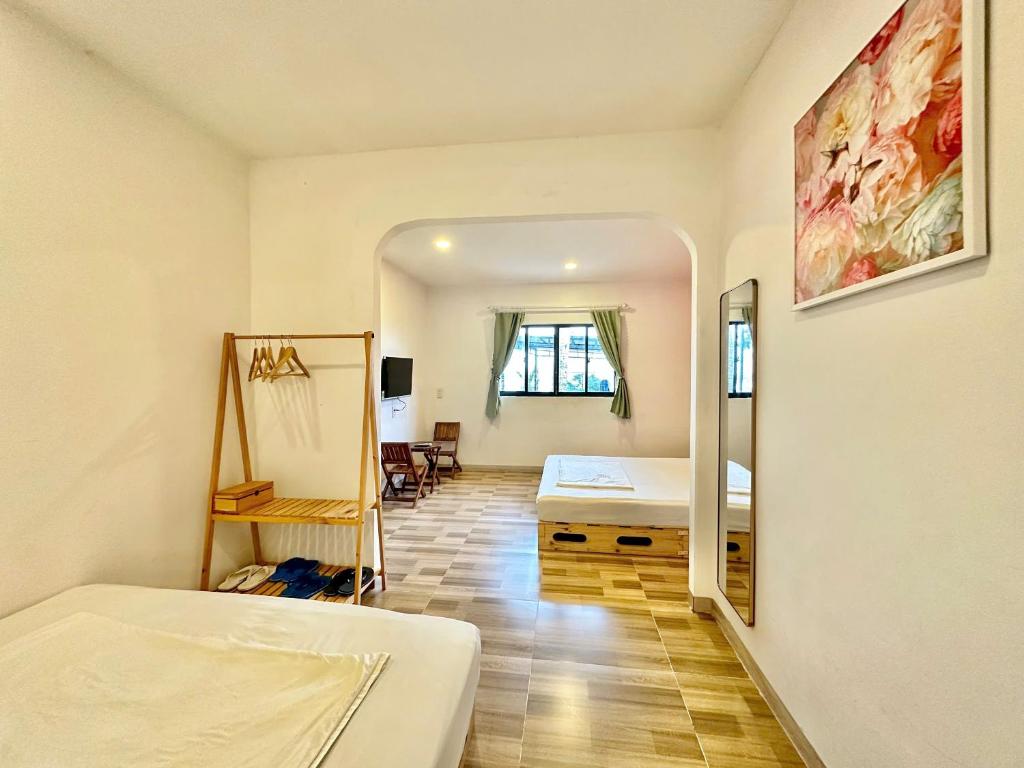 Nhu May Hostel