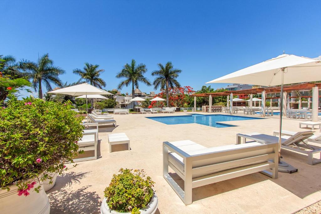 Gorgeous Magia Beachside Condos by Stella Rentals! - 4