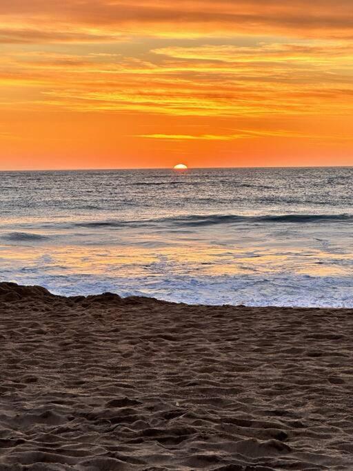 Lujoso departamento 1era línea - 3