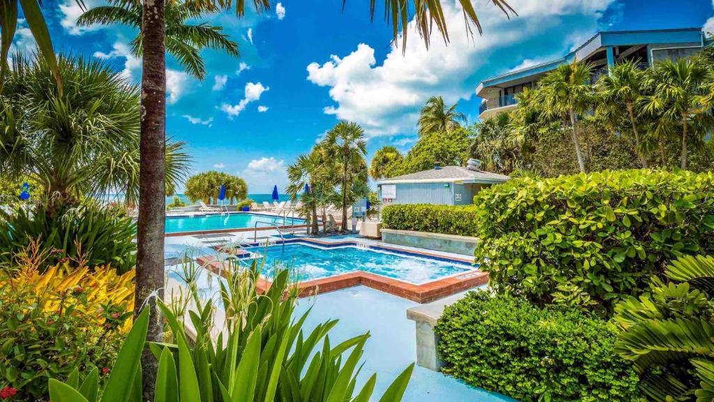 Atlantic Reflections by Last Key Realty, Key West